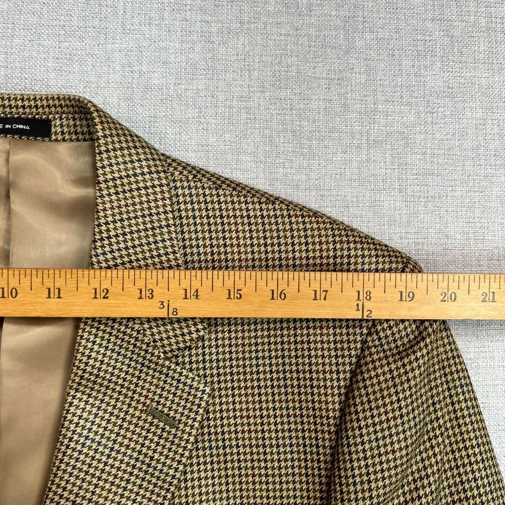 Vintage 90s CHAPS Houndstooth 100% Silk Blazer Sport Coat Men 42R Tan Prep Ivy‎
